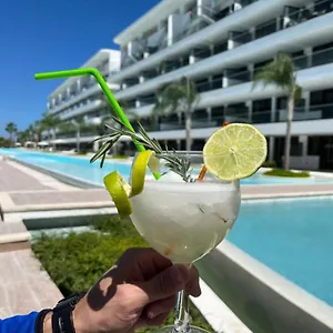 https://hard-rock-punta-cana-area-luxury-condo-casino-golf-beach.greaterantilleshotels.net